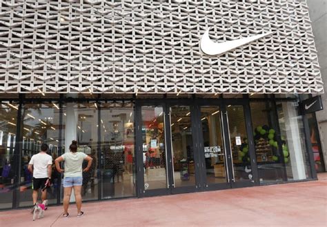 nike suing stockx for fake shoes - StockX being sued by Nike.